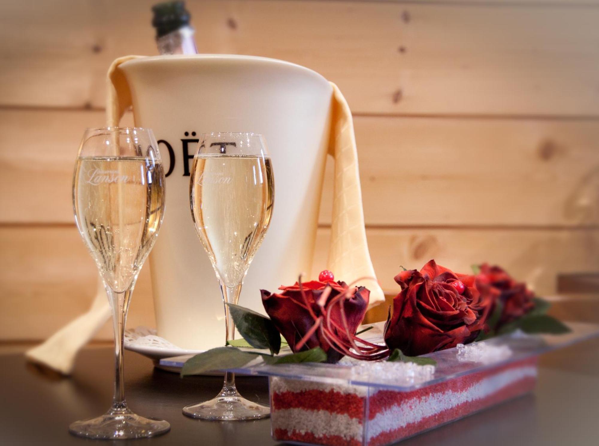 Bourg-dʼOueil Hotel - Restaurant - Bar - Le Sapin Fleuri מראה חיצוני תמונה